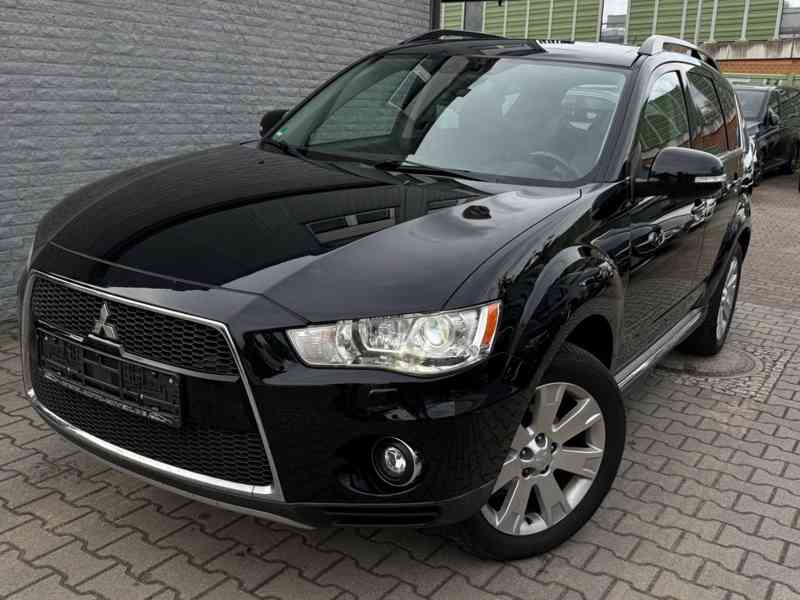 Mitsubishi Outlander Instyle2,2 DI-D 7míst 130kw - foto 12