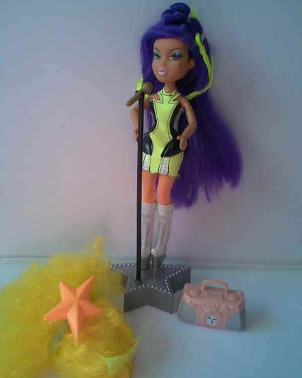 Hodně hraček málo peněz - foto 16