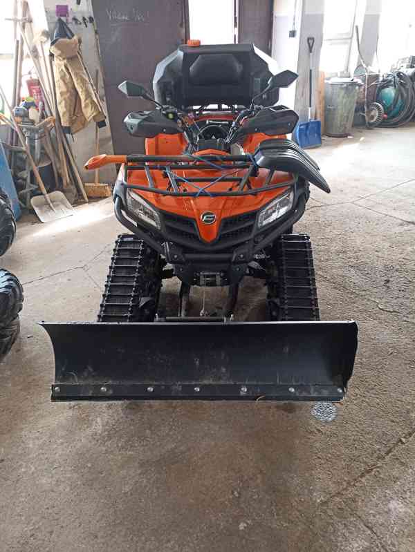 Čtyřkolka x520 se sněžnými pásy camso - foto 3