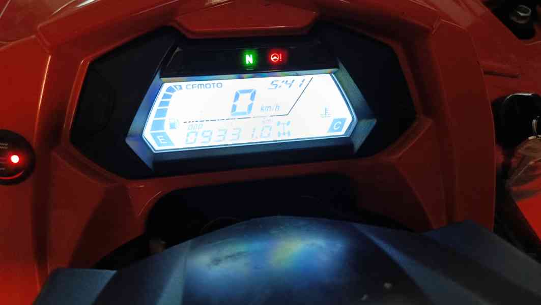 Čtyřkolka x520 se sněžnými pásy camso - foto 6