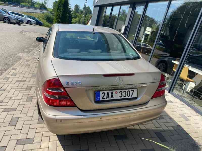 Mercedes-Benz E 270 CDI - foto 6