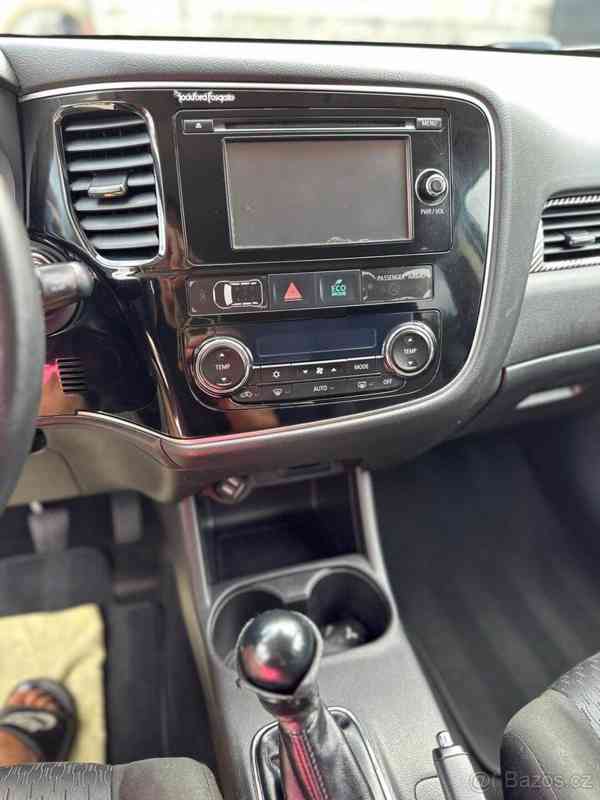 Mitsubishi Outlander 2,2   Intense 2.2Di-D,4WD,manual, - foto 6