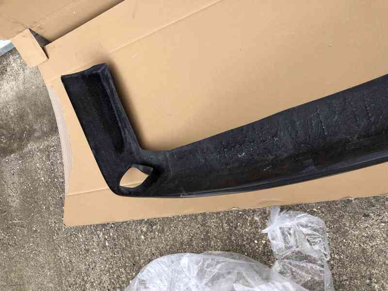 zadni Spoiler naraznik R Volvo V70 04-07 difuzor - foto 8