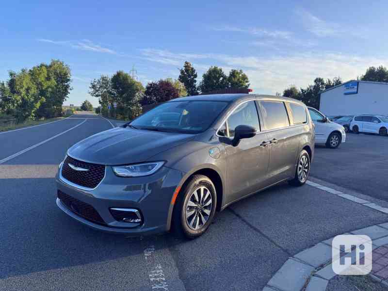 Chrysler Pacifica 3.6 Hybride RU Radar Limit 2023 - foto 2