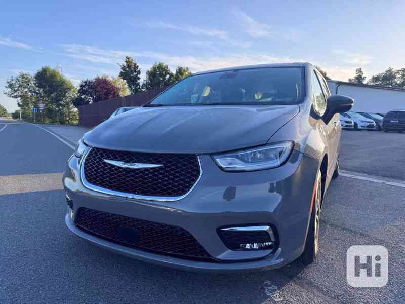 Chrysler Pacifica 3.6 Hybride RU Radar Limit 2023 - foto 6
