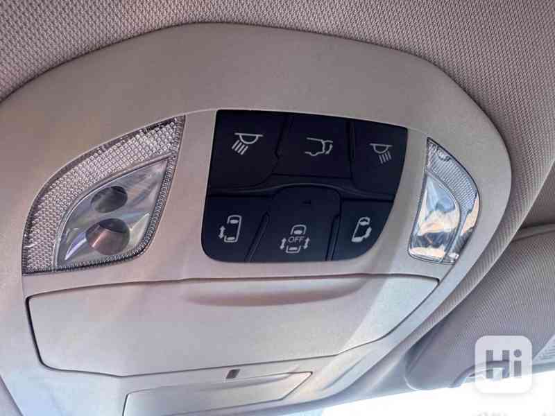 Chrysler Pacifica 3.6 Hybride RU Radar Limit 2023 - foto 20