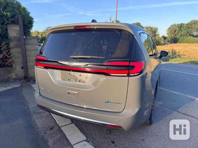 Chrysler Pacifica 3.6 Hybride RU Radar Limit 2023 - foto 5