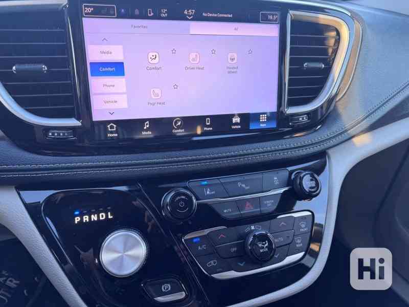 Chrysler Pacifica 3.6 Hybride RU Radar Limit 2023 - foto 17