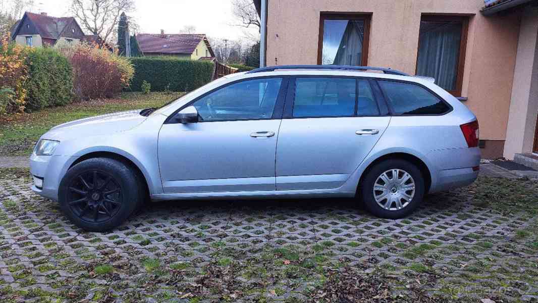 Škoda Octavia 2,0   3 - foto 5