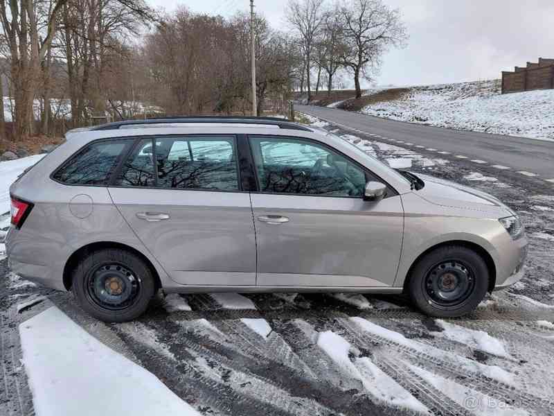 Škoda Fabia 1,0   3 combi TSI 81 Kw - foto 2