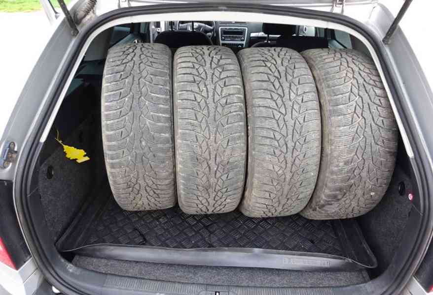 Škoda Octavia 2.0 TDI Combi Scout 4x4 r.v.2008 2.Maj.ČR - foto 15