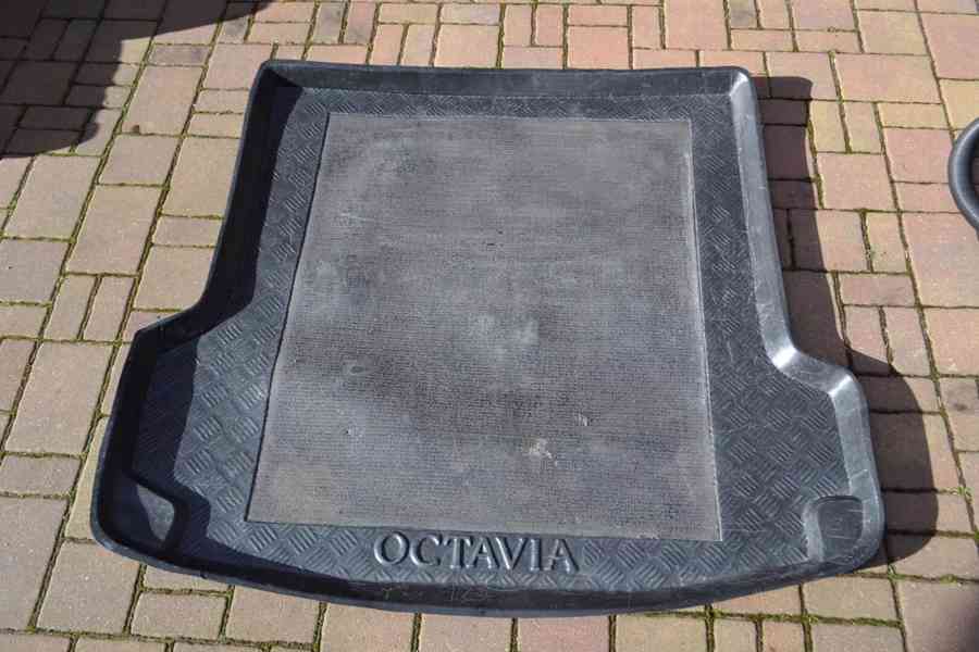 Plastová vana do kufru Škoda Octavia 1+Tour r.v.1996-2010