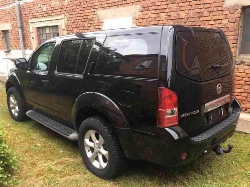 Nissan Pathfinder 2,5Dci SE 140kw - foto 9