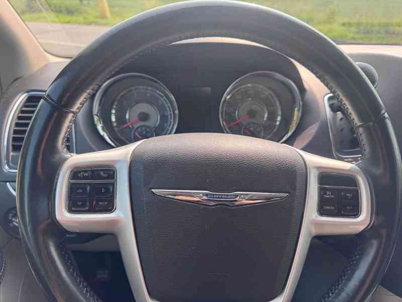 Chrysler Town Country 3,6 RT DVD Stown Kůže 2014 - foto 20