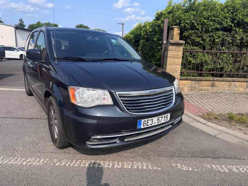 Chrysler Town Country 3,6 RT DVD Stown Kůže 2014 - foto 6