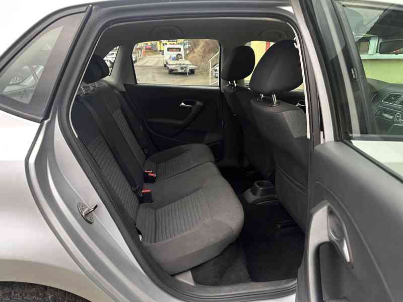 Volkswagen Polo 1.4MPi 63kW/Klima/1MAJ - foto 17