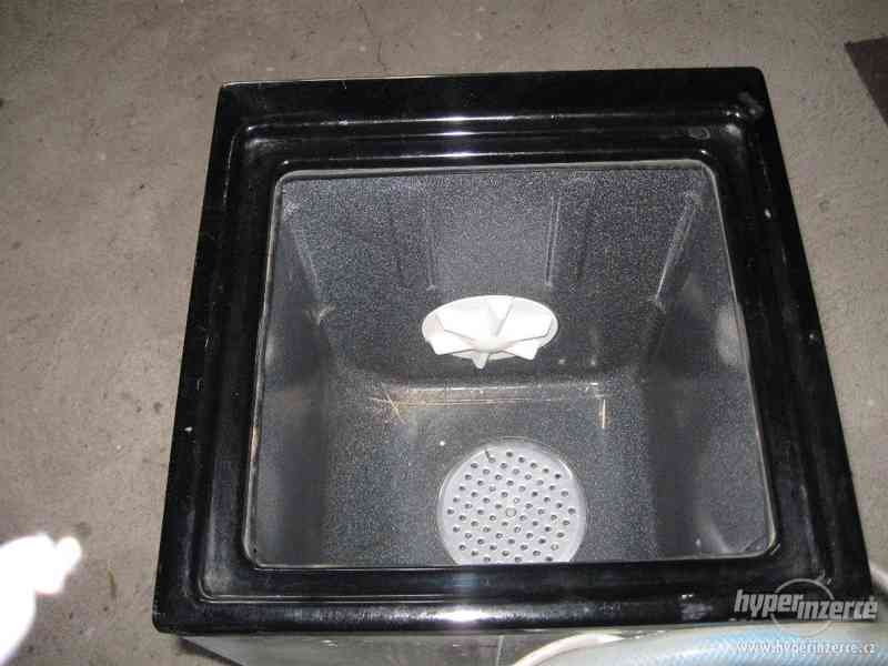 pračka s ohřevem vody - foto 2