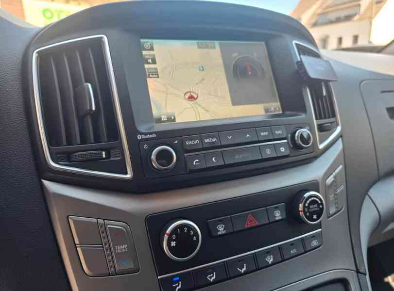 Hyundai H-1 Travel 2,5CRDI 100kw - foto 8