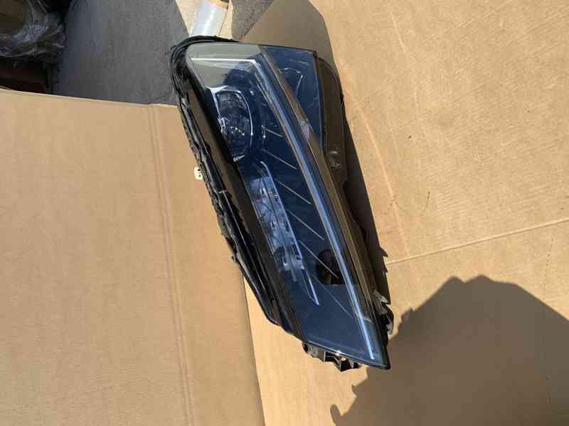 svetlo skoda superb 3 III lift svetla xenony - foto 33