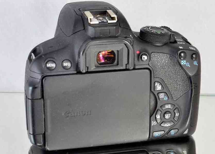 Canon EOS 700D **18 Mpix, Full HD Video*DIGIC 5**37100 exp - foto 5