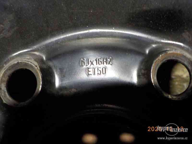 Š-Skala -plech.disky 6Jx16H2-ET 50 +zimní pneu 205/55R16 - foto 2