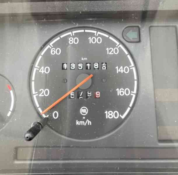 Přístrojovka ŠKODA FAVORIT FORMAN s otáčkoměrem - foto 3