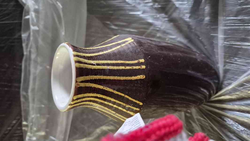 starožitné keramické vázy - foto 2