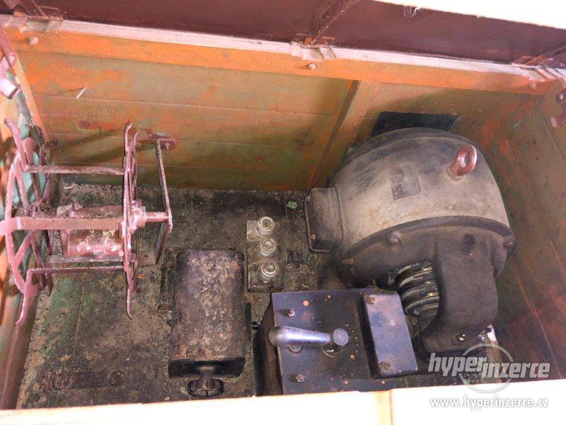 Historický šrotovník s pohonem - foto 6