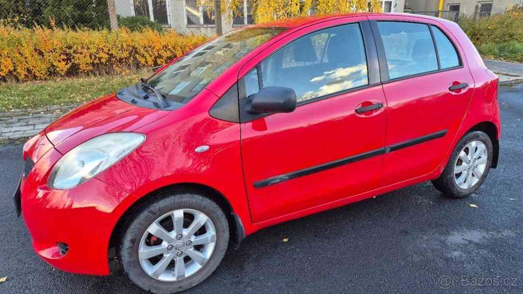 Toyota Yaris 1,3   VVT-i, 64 kW, 2008, benzín - foto 2