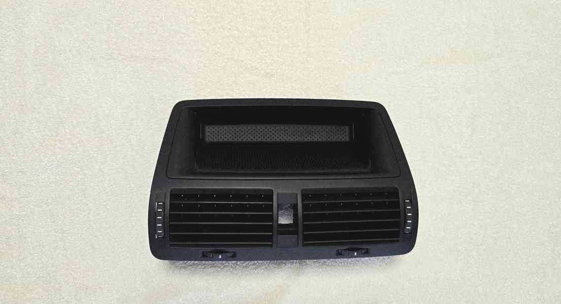 KRÁSNÝ výdech topení středový Škoda Octavia II - foto 1