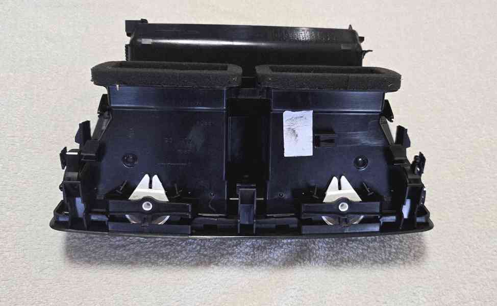 KRÁSNÝ výdech topení středový Škoda Octavia II - foto 5