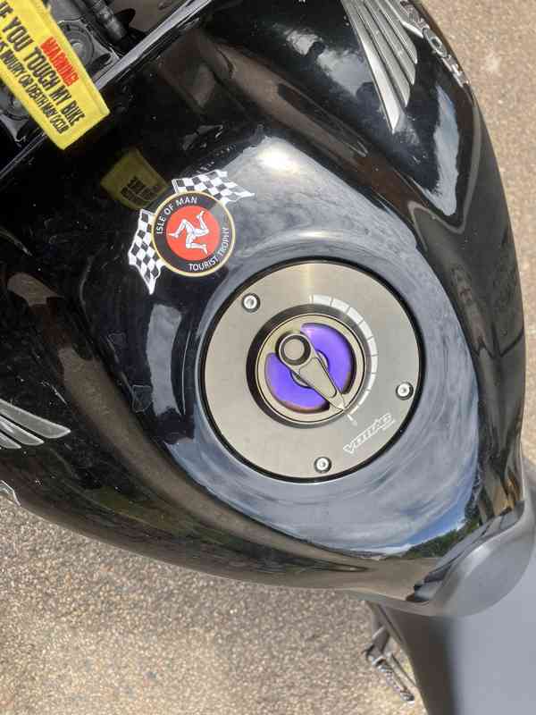 Honda CB1000RA 2009 - foto 9