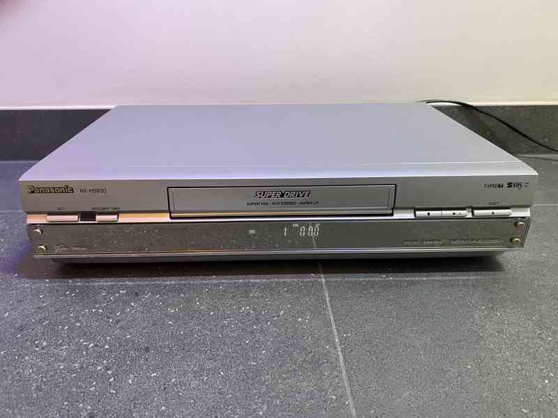 S-VHS-ET videorekordér Panasonic NV-HS830 v TOP stavu  - foto 2