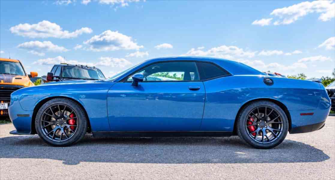 Dodge Challenger 5,7 - foto 3