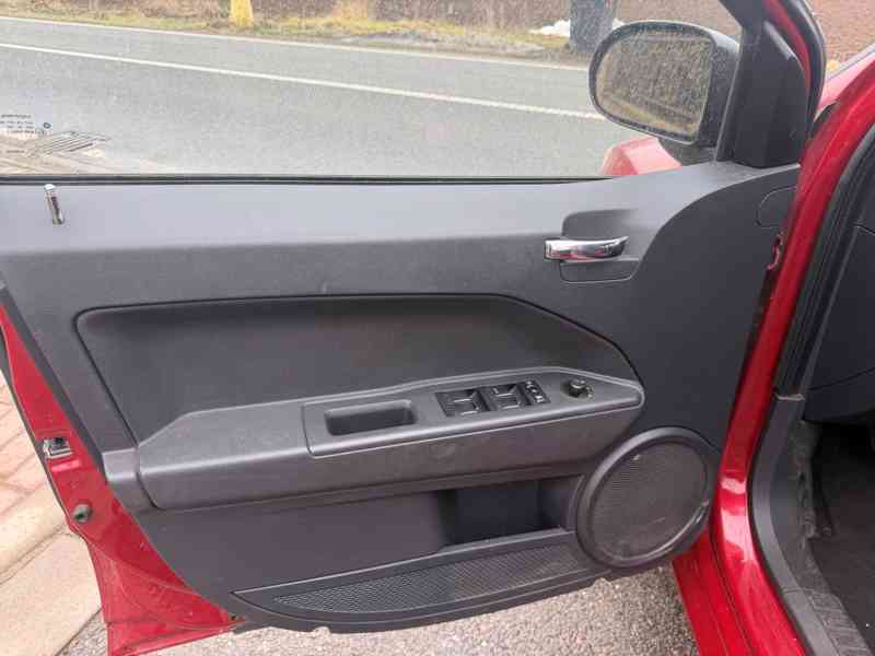 DODGE Caliber 2,0CRD SE/SXT 2010 - foto 12