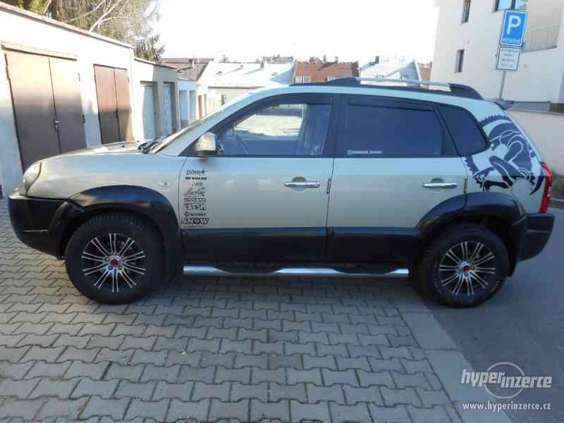 Hyundai Tucson 2.0 CRDI 4x4 - foto 2