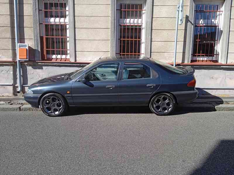 Ford Mondeo MK1 - foto 3