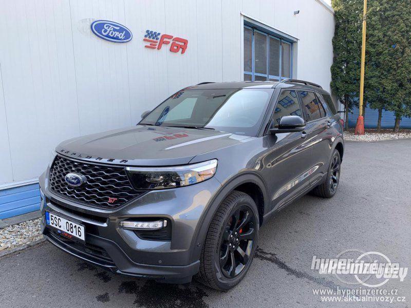 Ford Explorer 3.0, benzín, automat, r.v. 2020, navigace, kůže - foto 1