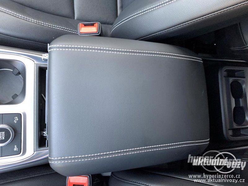 Ford Explorer 3.0, benzín, automat, r.v. 2020, navigace, kůže - foto 8