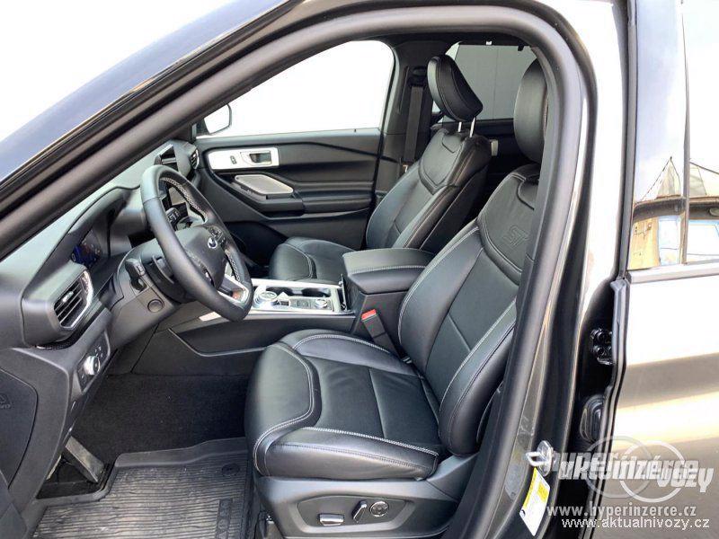 Ford Explorer 3.0, benzín, automat, r.v. 2020, navigace, kůže - foto 10