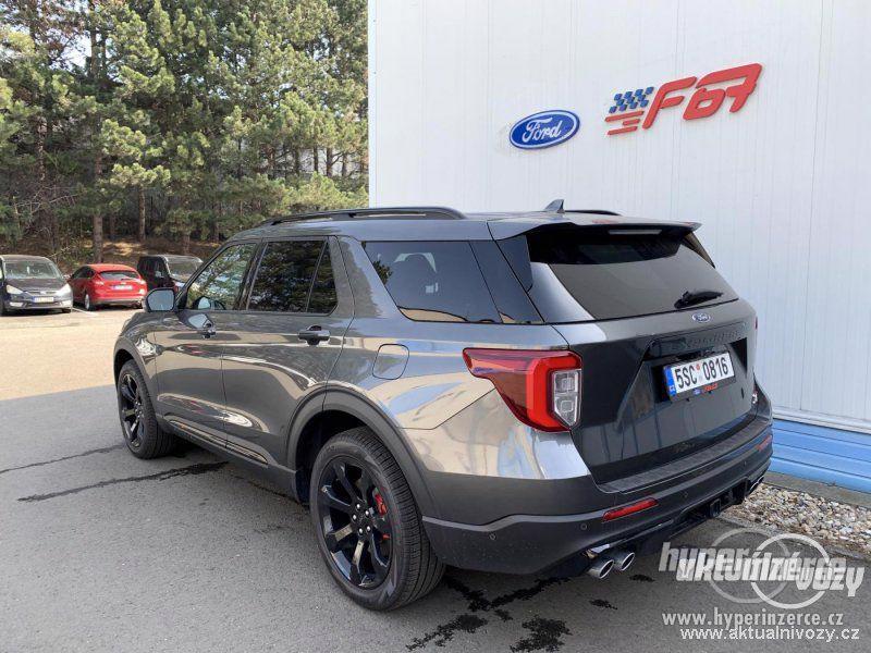 Ford Explorer 3.0, benzín, automat, r.v. 2020, navigace, kůže - foto 13