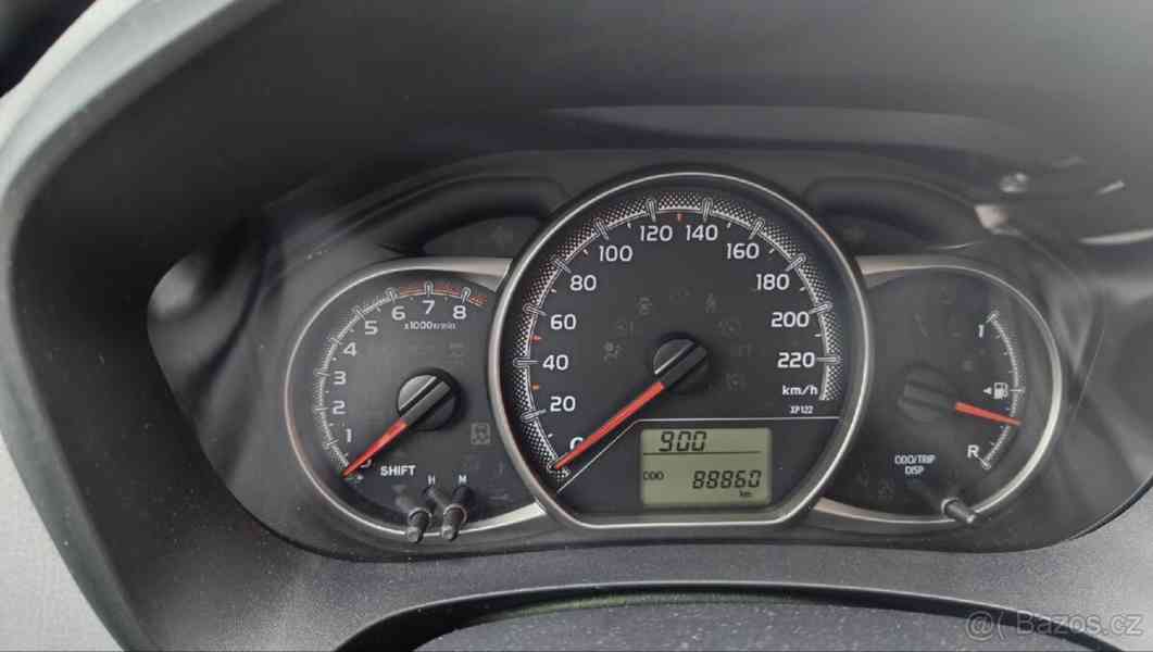 Toyota Yaris 1,3 - foto 7