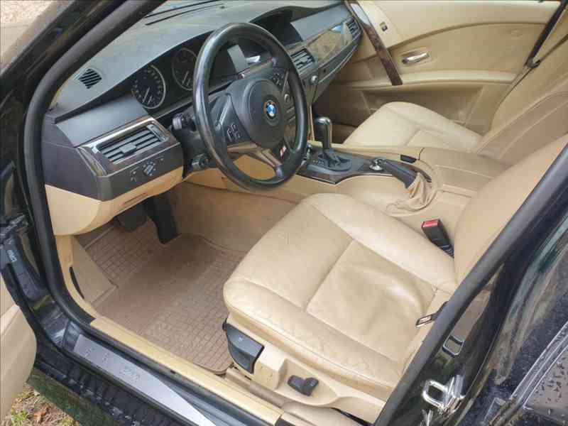 BMW Řada 5 3,0 - foto 4