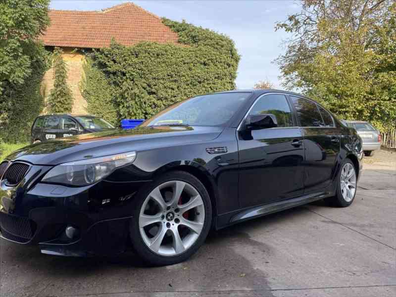 BMW Řada 5 3,0 - foto 2