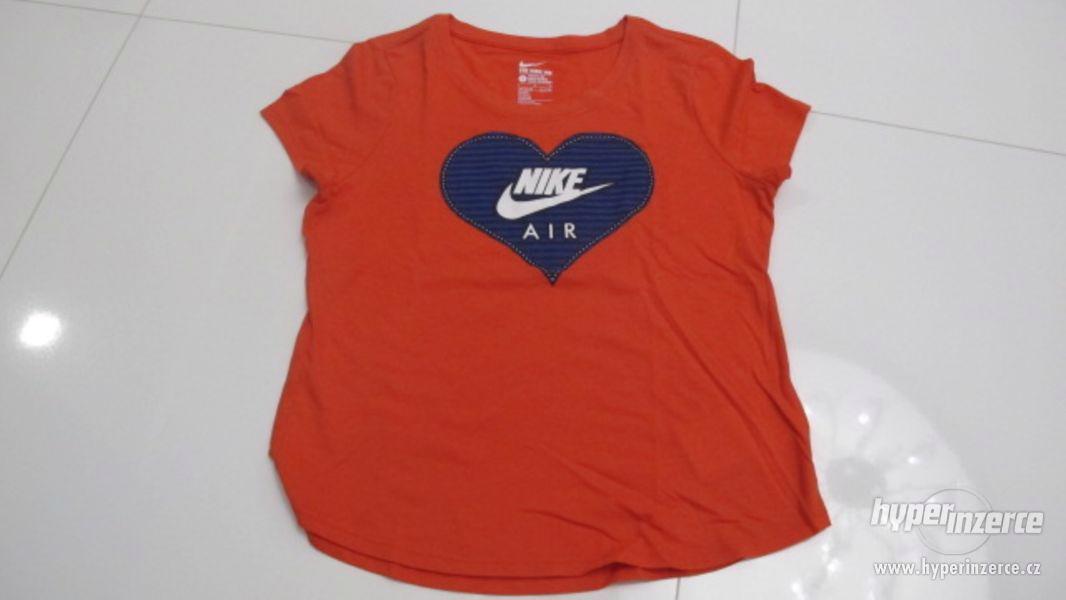 Dívčí tričko Nike - foto 3