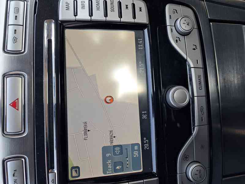 Ford Mondeo MK4 2.0i Duratec 107kW r.v. 2008 - foto 16