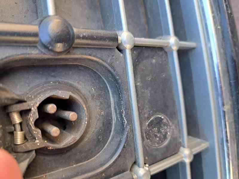 Ford Mondeo MK4 2.0i Duratec 107kW r.v. 2008 - foto 19