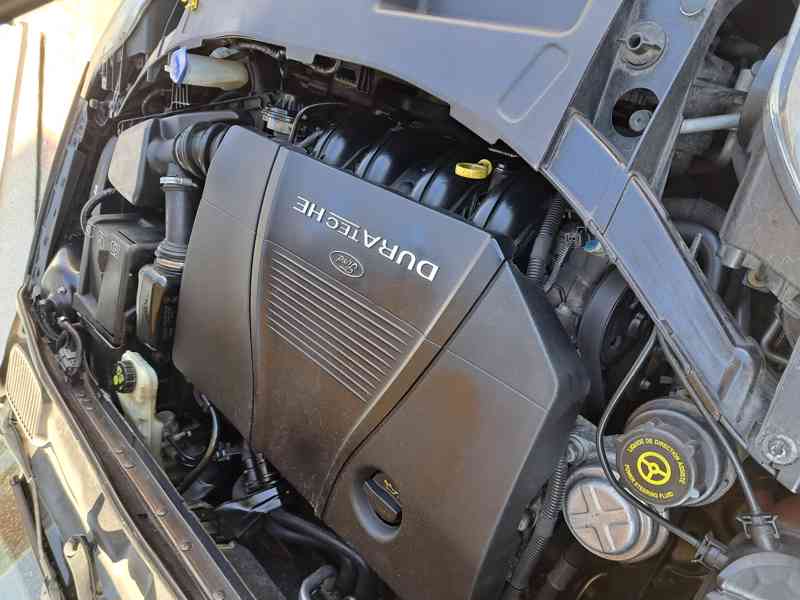 Ford Mondeo MK4 2.0i Duratec 107kW r.v. 2008 - foto 22
