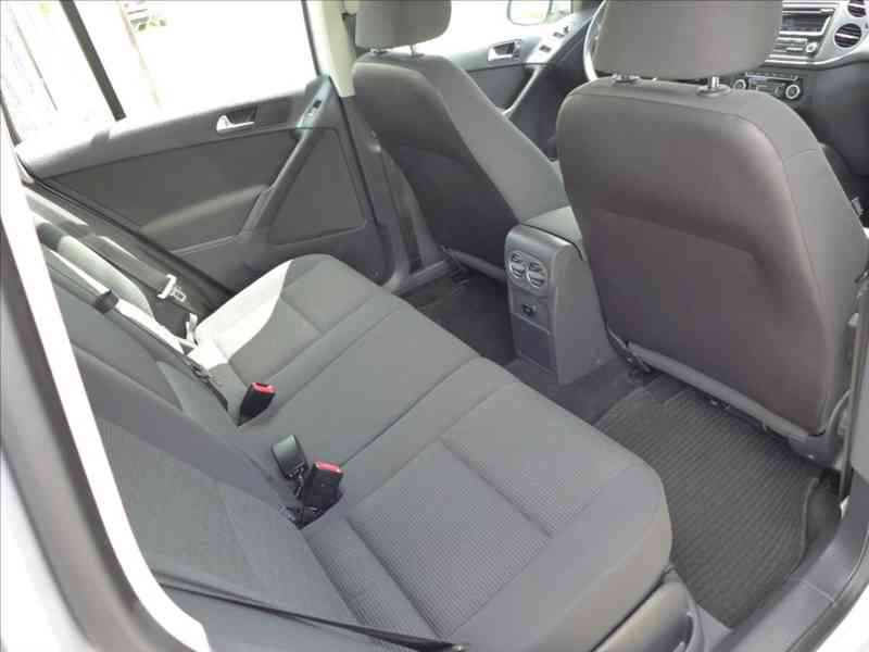 Volkswagen Tiguan 1,4 TSI DIGI KLIMA VÝHŘEV PDC - foto 18