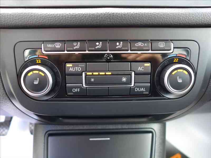Volkswagen Tiguan 1,4 TSI DIGI KLIMA VÝHŘEV PDC - foto 15